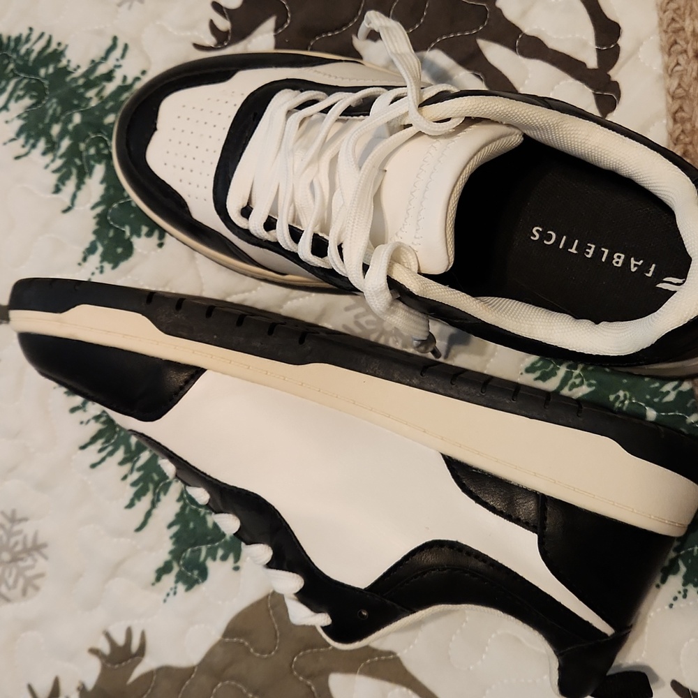 Fabletics Black & White Street Sneaker - Picture 2 of 4